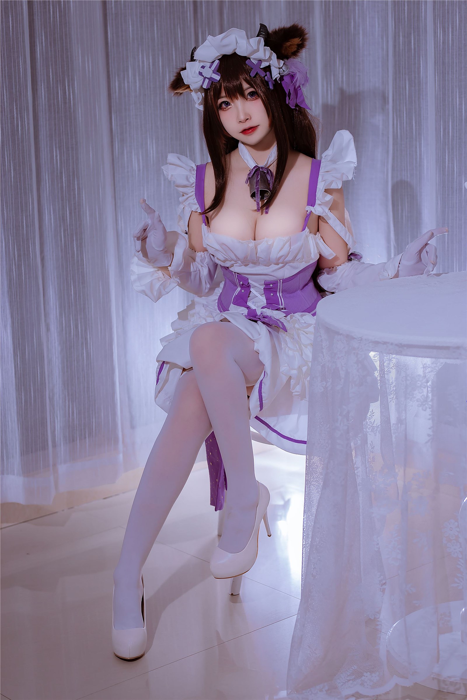 Nisa Nisa, a maid from the same family as Blue Jayano(19)